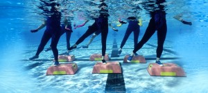 El aquaerobic es otro de los deportes que se pueden realizar en el agua