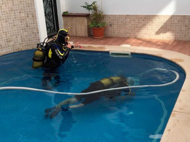 Tres colchonetas curiosas para la piscina - Piscinas Liner Valencia