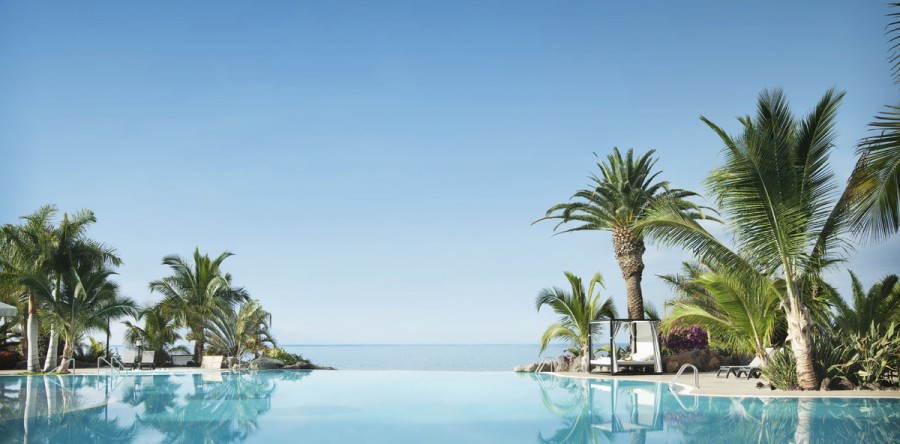 Tres piscinas infinitas para relajarse