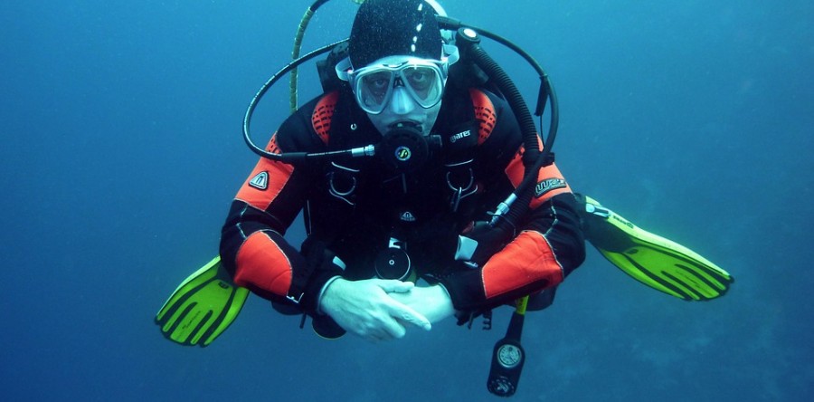 Iniciación al buceo en la piscina de obra