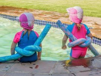 Tres objetos divertidos y frikis para la piscina